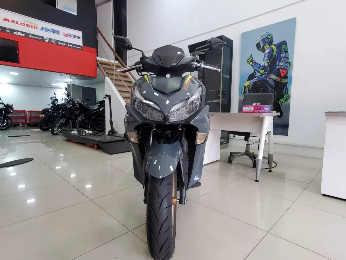 Yamaha Aerox 2025 — foto 2
