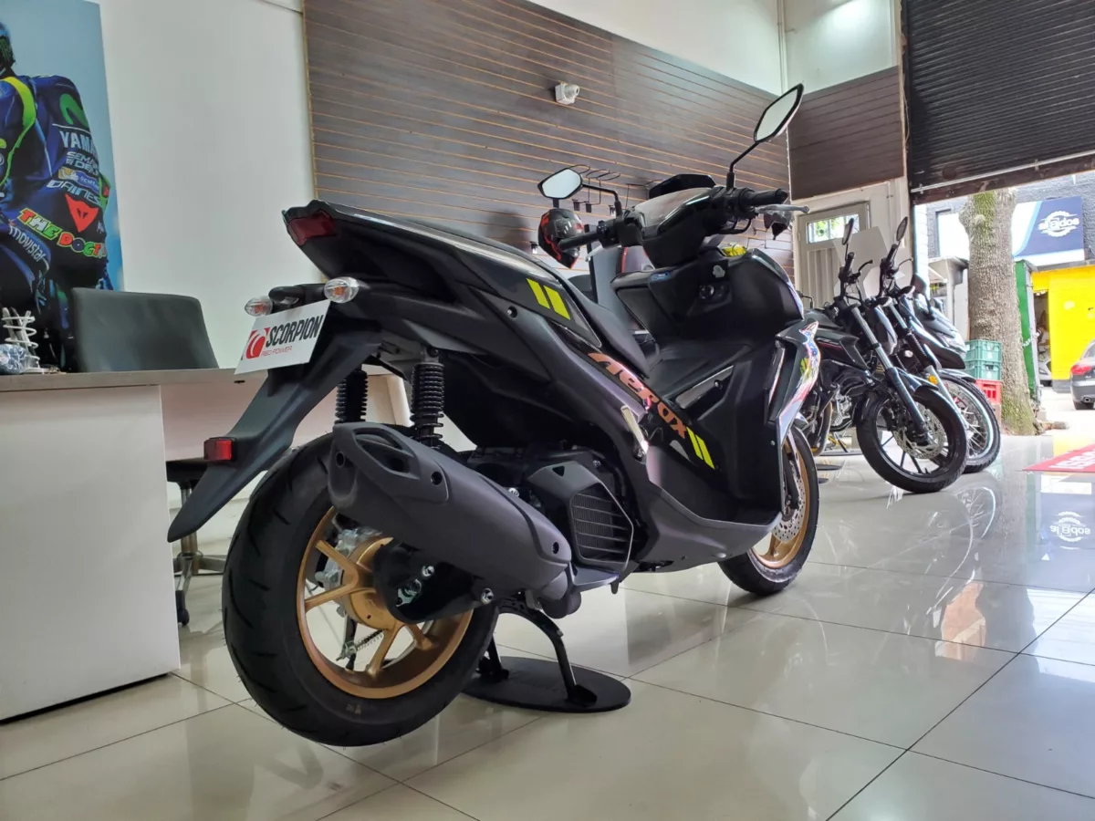 Yamaha Aerox 2025 — foto 7