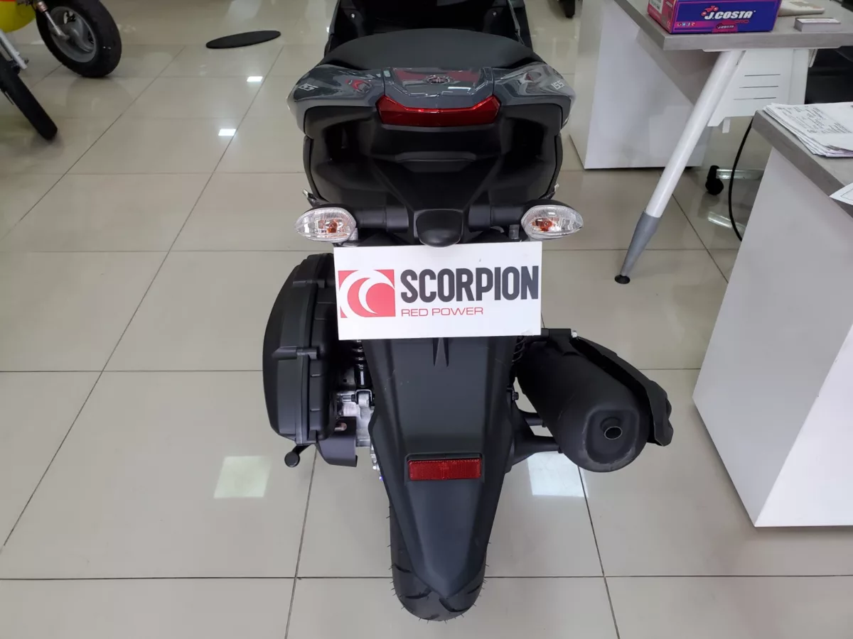 Yamaha Aerox 2025 — foto 17