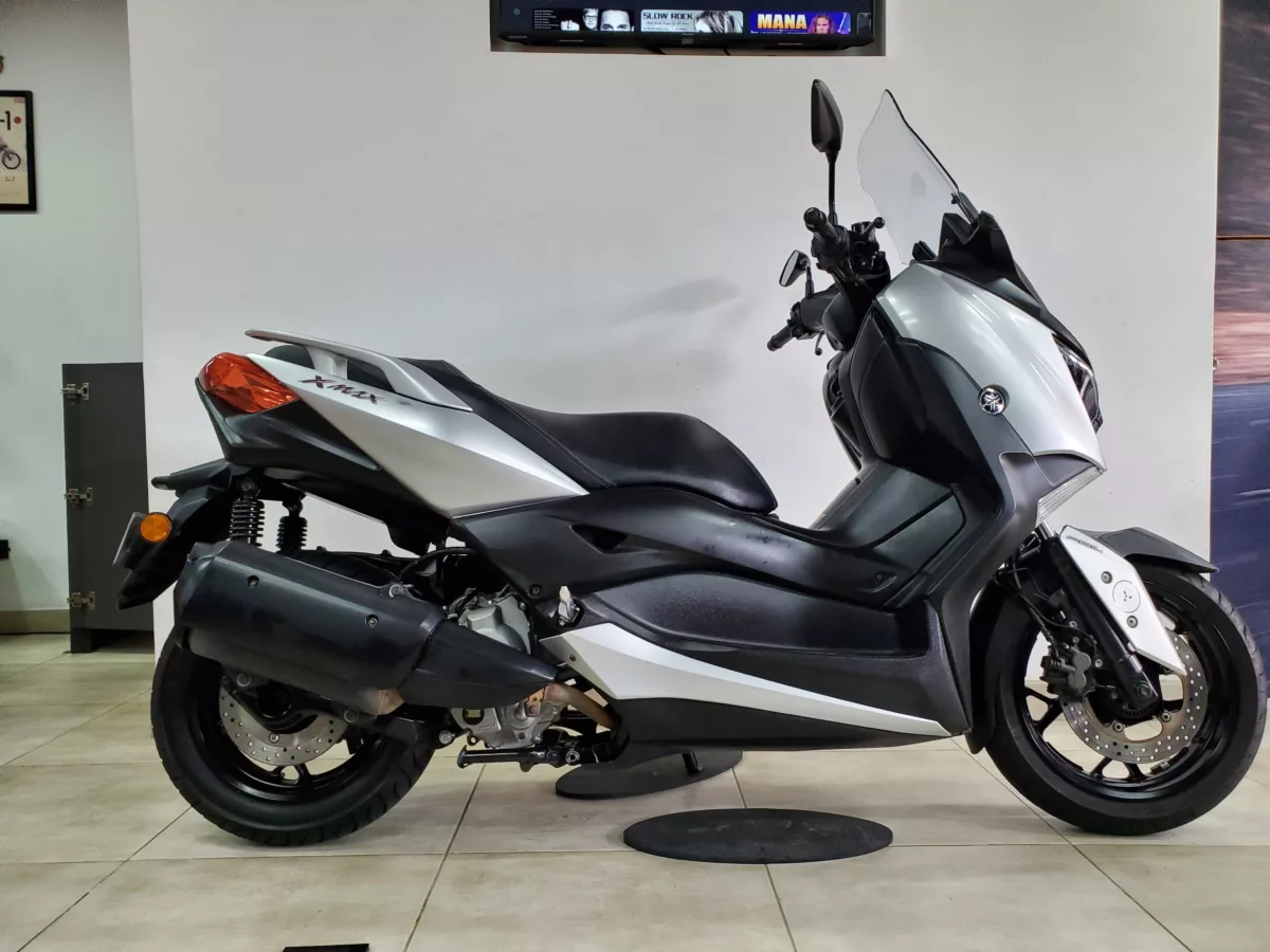 YAMAHA XMAX 300 2019 — foto 1