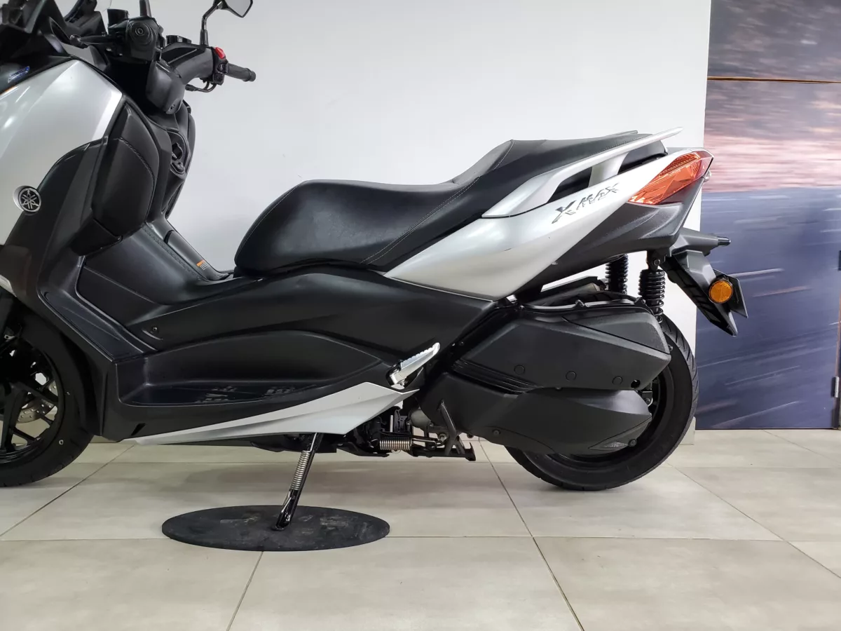YAMAHA XMAX 300 2019 — foto 5