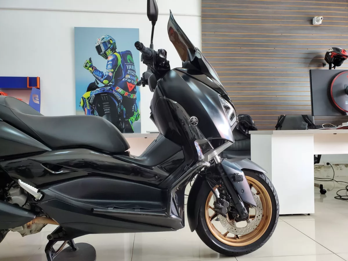 Yamaha Xmax 300 2023 — foto 3