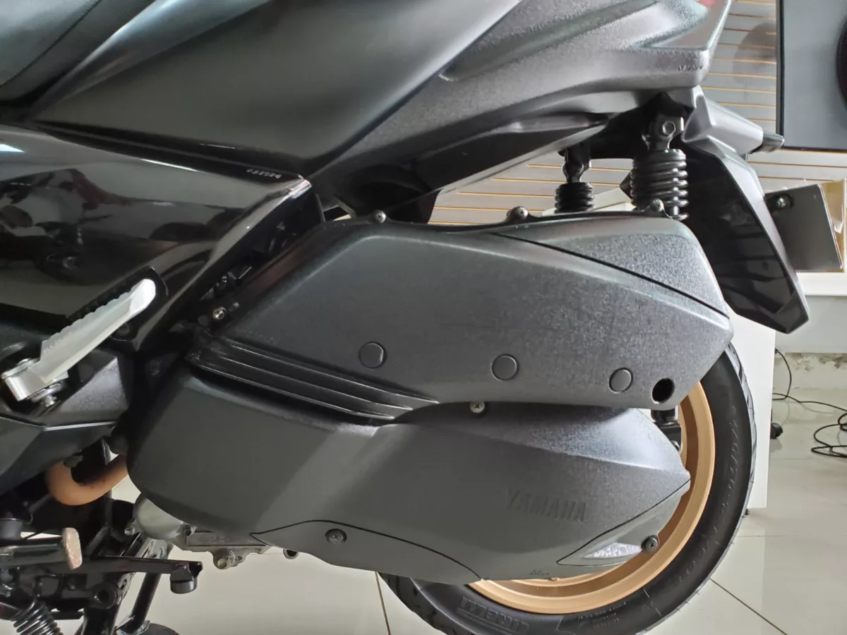 Yamaha Xmax 300 2023 — foto 17