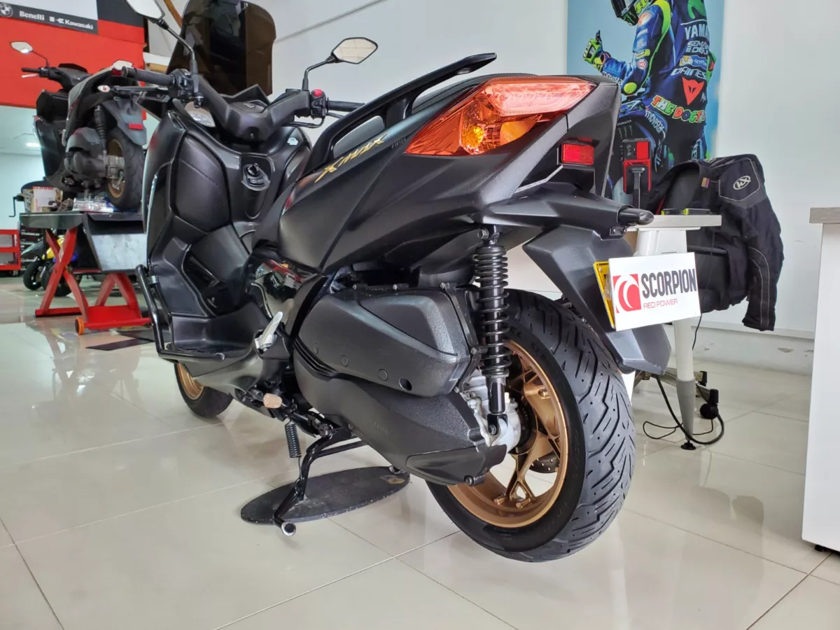 Yamaha Xmax 300 2023 — foto 20