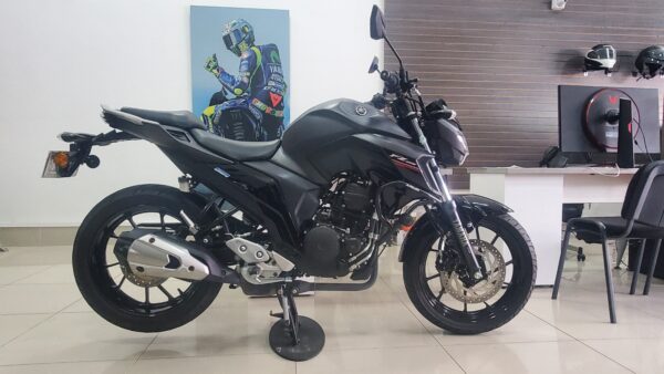 Yamaha FZ 250 FZ25 2024