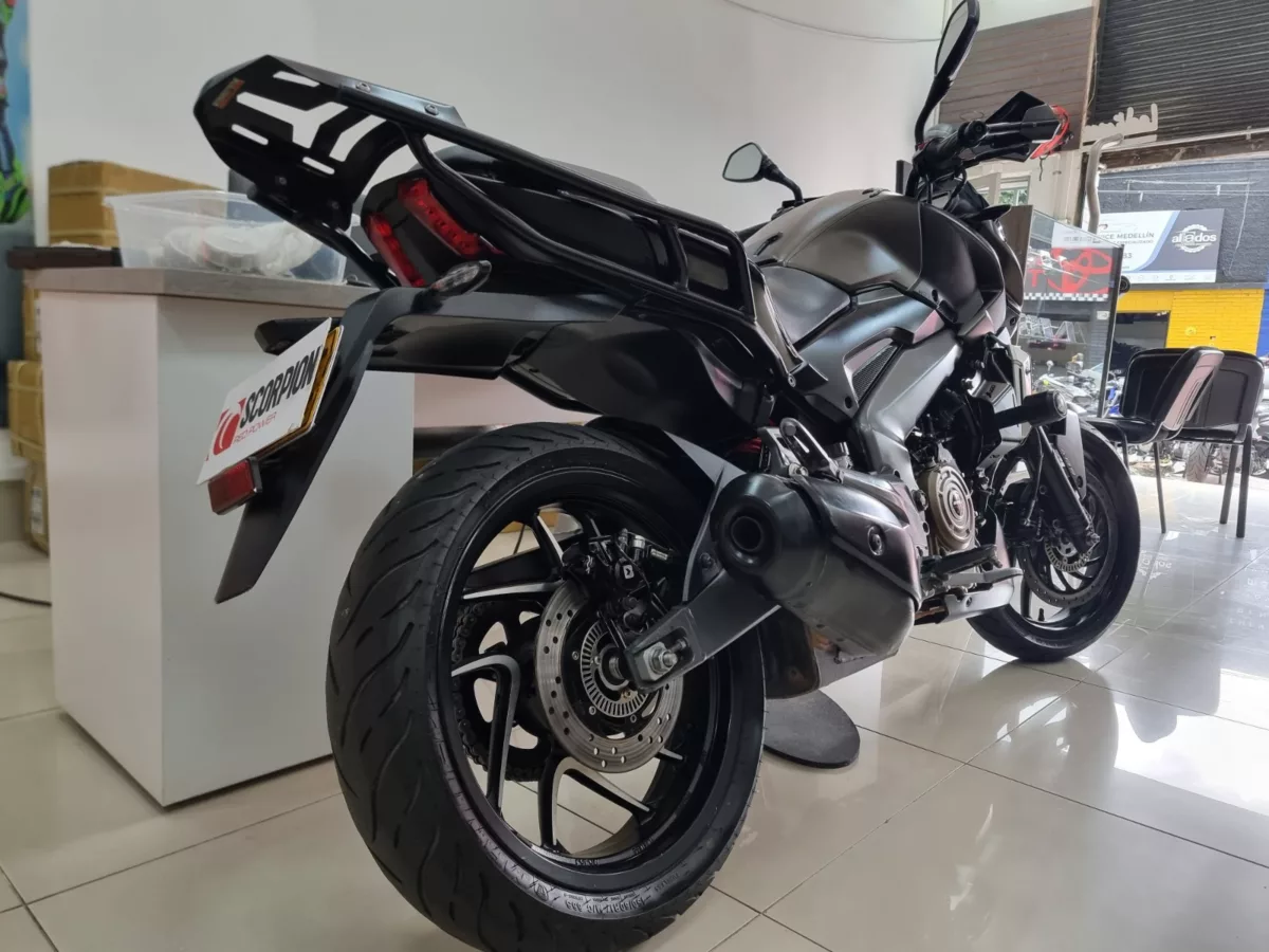 Bajaj Dominar 400 2019 — foto 6