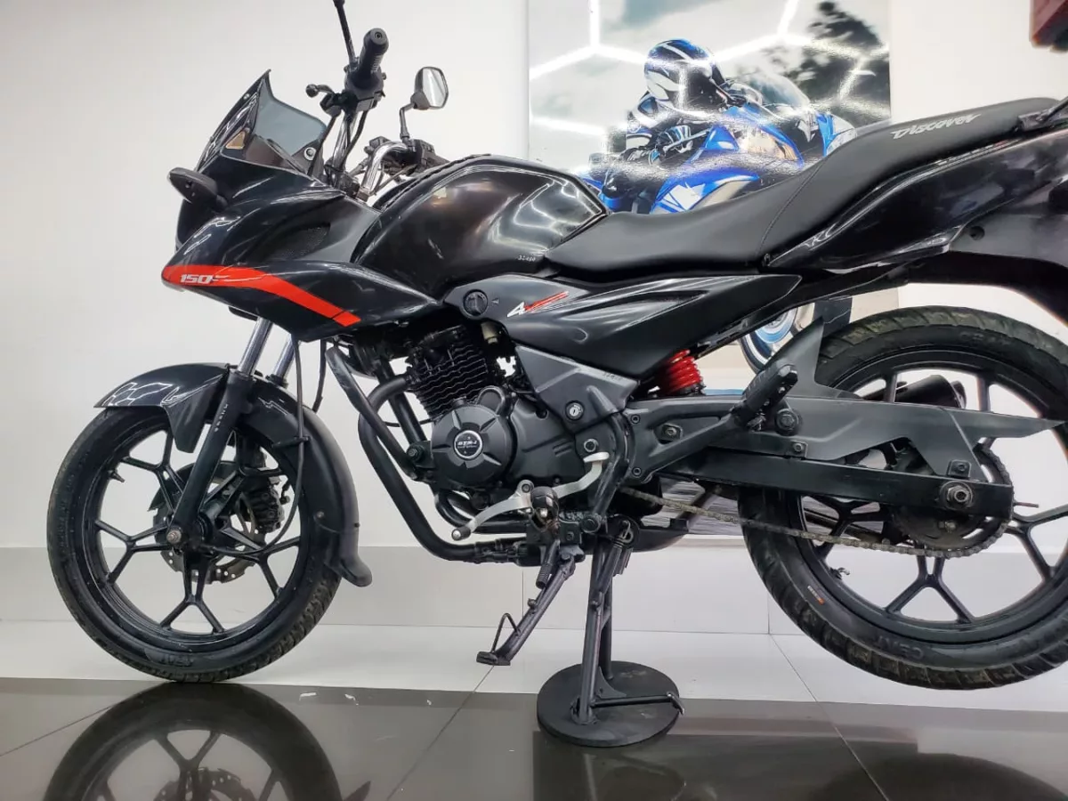 BAJAJ DISCOVER 150 2018 — foto 4
