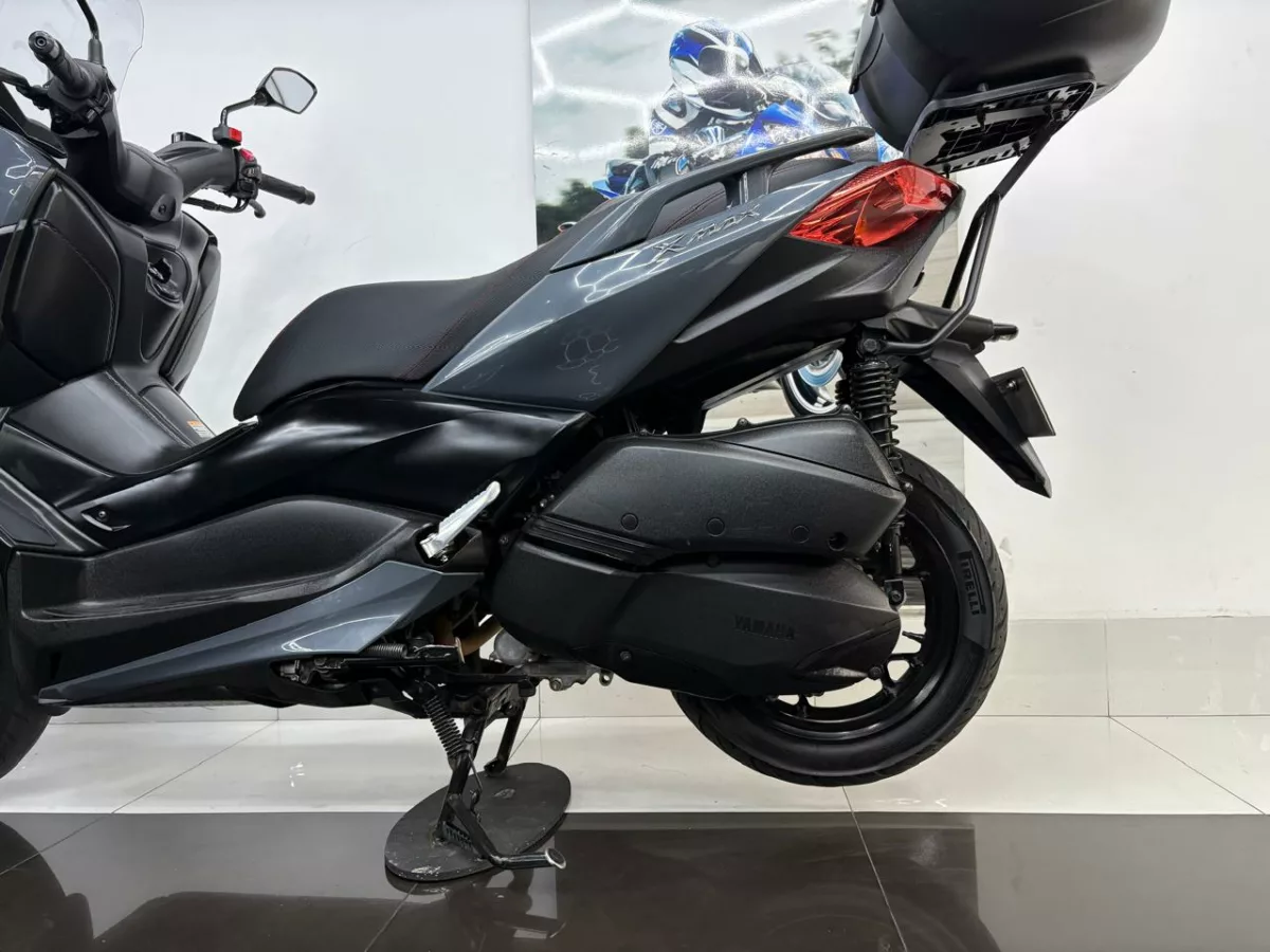 YAMAHA XMAX 300 2022 — foto 6