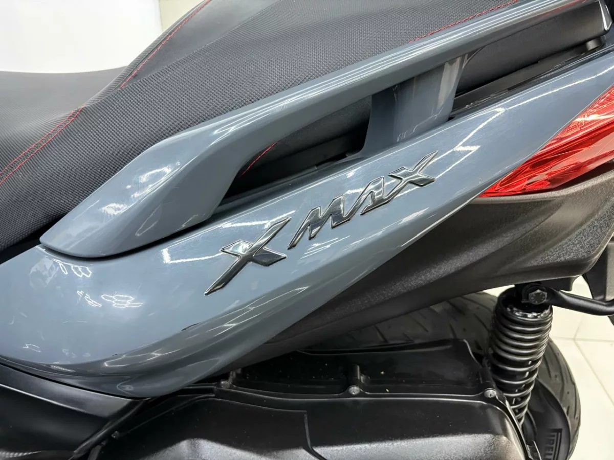 YAMAHA XMAX 300 2022 — foto 8