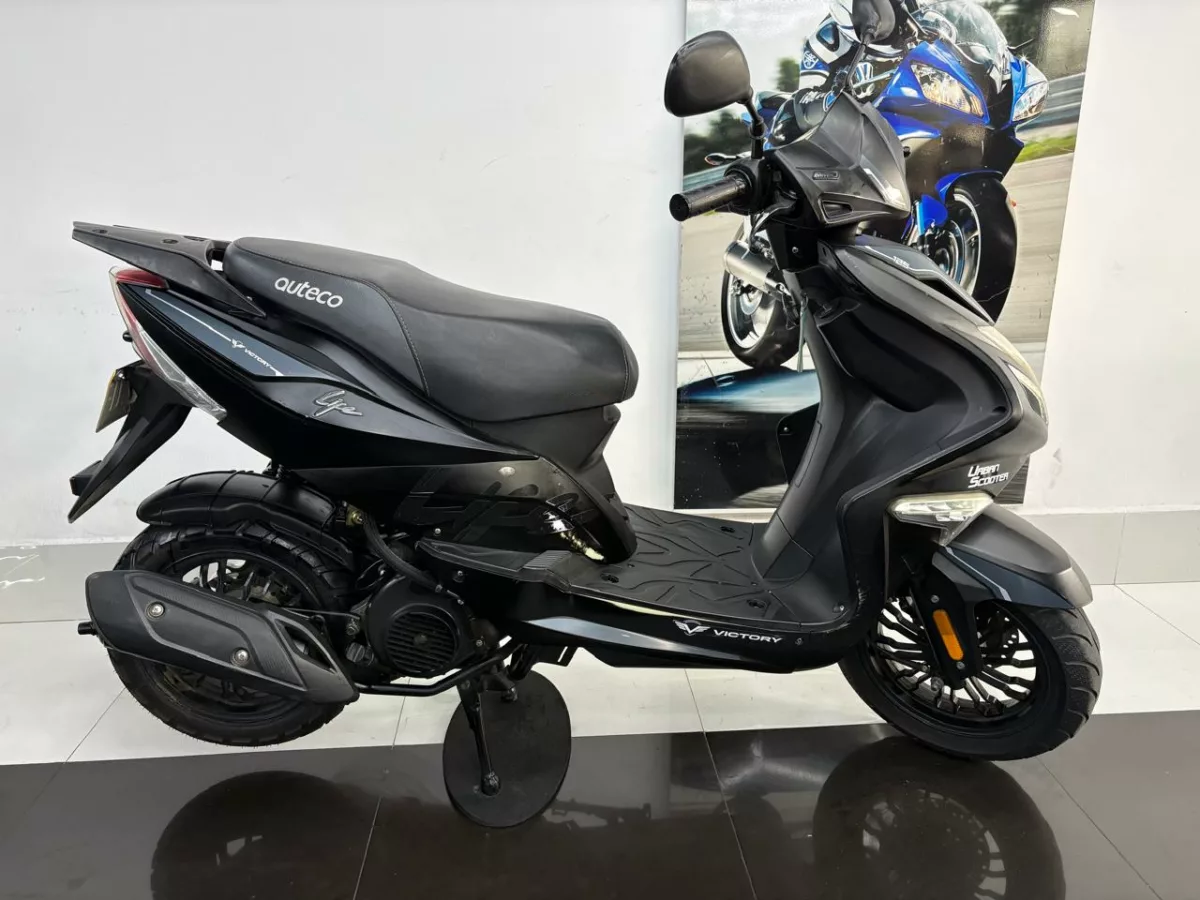 VICTORY LIFE 125 2022 — foto 1